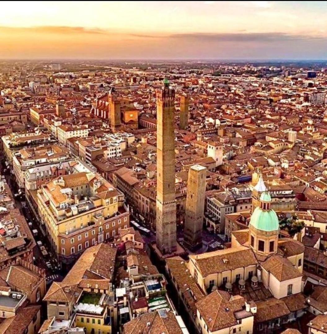 Bologna Apartment Bagian luar foto